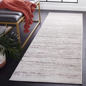 SAFAVIEH Adirondack Runner Rug - 2'6"x8', Ivory/Silver, Non-Shed (Retail: $31)